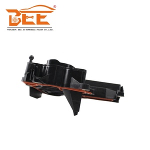 Séparateur d'huile <span class=keywords><strong>PCV</strong></span> <span class=keywords><strong>valve</strong></span> pour Audi A4 A5 A6 Q5 VW Jetta GTl2.0T 06H103495B 06H103495A 06H103495E - Product Image 6
