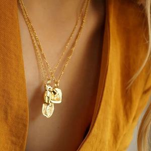 Collier avec pendentif en acier inoxydable plaqué or 18 carats pour <span class=keywords><strong>femme</strong></span> abstraite avec chaîne à maillons Bijoux <span class=keywords><strong>de</strong></span> corps féminin personnalisés - Product Image 3