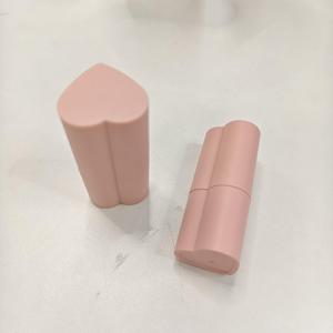 Spot Pink Heart Blush Stick Tubo vacío Rotativo Textura esmerilada Lápiz labial Contenedor Hexi Cosméticos Embalaje - Product Image 2