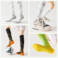 Chaussettes de football longues rembourrées professionnelles en gros, tricotées pour l'automne, pour adultes, antibactériennes, respirantes, sportives, mi-manches, de qualité supérieure