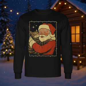 Camiseta de manga larga navideña con diseño de gato abrazando a Santa - Product Image 3