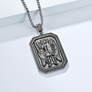 Collar con colgante de ángel de San Miguel para hombre, de acero inoxidable, con forma de escudo, regalo de joyería temática - Product Image 4