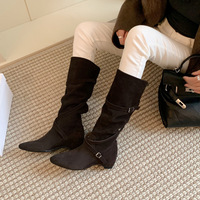 Bottes d'équitation d'hiver à talon épais en cuir véritable, à bout pointu, montantes jusqu'au genou, à enfiler