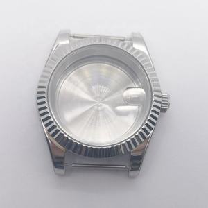 <span class=keywords><strong>Montre</strong></span>-<span class=keywords><strong>bracelet</strong></span> haut de gamme en acier massif Boîtier de <span class=keywords><strong>montre</strong></span> plaqué PVD au design de luxe et fabricant de bracelets <span class=keywords><strong>Jubilee</strong></span> Band - Product Image 5