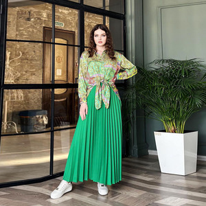 Conjunto Modesto para Mujer, <span class=keywords><strong>Blusa</strong></span> Larga Holgada con Botones <span class=keywords><strong>y</strong></span> Diseño <span class=keywords><strong>de</strong></span> Parches, <span class=keywords><strong>Falda</strong></span> Plisada Elegante <span class=keywords><strong>de</strong></span> Cintura Alta, Traje <span class=keywords><strong>de</strong></span> 2 Piezas - Product Image 1