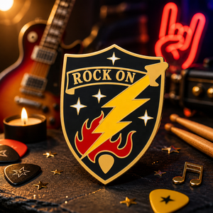 Distintivi Metallici a Forma di Scudo Personalizzati, Placcati, in Smalto Duro, Spille da Bavero Personalizzate, Stile Retrò Musicale, per Band Rock - Vendita all'Ingrosso - Product Image 1
