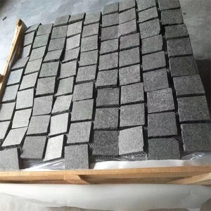 Hot Bán Giá Rẻ Bazan Ngọn Lửa Bàn Chải Gạch Ngoài Trời Đường Lái Xe Đá Cuội Đen Bazan Trên Lưới Lát Đá - Product Image 6