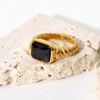 Bague en acier inoxydable plaqué or PVD avec pierre rectangulaire noire, bande torsadée, bague pour femme, bijoux vintage