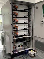 Armoire BESS haute tension refroidie par liquide de 261 kWh pour l'arbitrage d'énergie en fonction du temps de consommation et la gestion commerciale de l'énergie