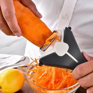 Éplucheur manuel de pommes de terre et légumes avec poignée confortable et dissolvant de taches, idéal pour l'épluchage des fruits en cuisine - Product Image 3