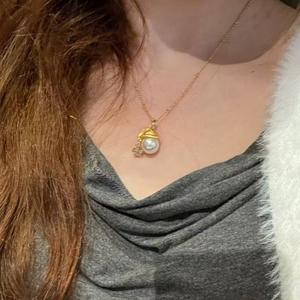 Collar de Plata Pura S925 con Colgante de Manzana Cepillada y Cadena de Caja, Sensación de Lujo de Alta Gama, Colgante de Fruta de los Deseos para Usar en la Clavícula - Product Image 2