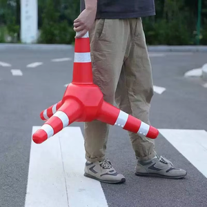 Marqueur de sécurité routière réfléchissant haute visibilité, cône de signalisation routière en plastique durable pour avertissement sur <span class=keywords><strong>autoroute</strong></span> et parking - Product Image 3