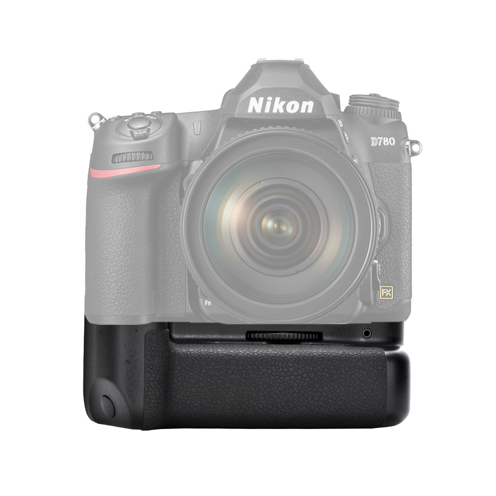 Nikon D7000 レンズ・バーテリグリップ付き Yahoo!オークション - Nikon D7000 バッテリーグリップ付 純正18