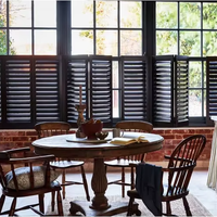 Persienne personnalisée de 89mm à tige inclinable cachée Volets de café Volets de fenêtre en PVC Style durable Volet de plantation
