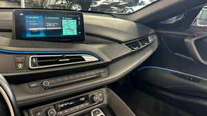 Venta de Autos Deportivos <span class=keywords><strong>BMW</strong></span> <span class=keywords><strong>I8</strong></span> Roadster Usados de 2020 a Precio Económico - Product Image 5