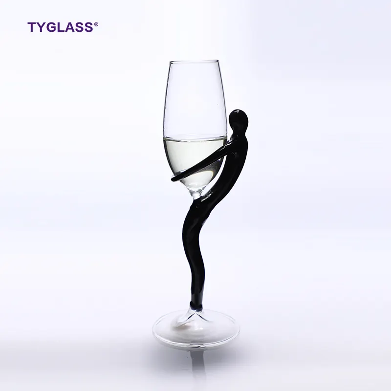 نوع جديد اليدوية الملونة البورسليكات كأس للنبيذ مخصص