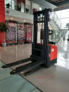 รถยกไฟฟ้าขนาดเล็ก 0.6 ตัน รุ่น HELI CPD06-970 สำหรับคลังสินค้า - Product Image 3