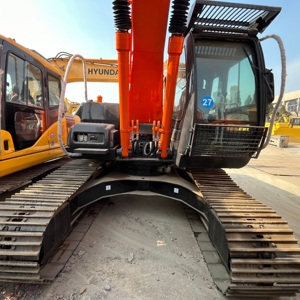 Excavadora Usada Hitachi ZX200 en Excelentes Condiciones, Rendimiento Confiable, Funcionamiento Suave, para Construcción a Mediana Escala - Product Image 4