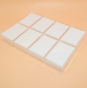 Estuche Rectangular Transparente de Acrílico para Joyería con Inserto de Esponja Blanca para Empaque de Anillos, Aretes y Colgantes - Product Image 5