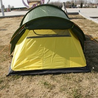 Tente tunnel de glamping de luxe, tente de camping spacieuse avec cheminée et système de ventilation au sol
