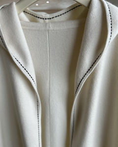 Cárdigan de Mujer Elegante, Cómodo y Transpirable, de Lana/Cachemira de Color, con Frente Abierto y Logotipo, Estilo Coreano Informal - Product Image 3