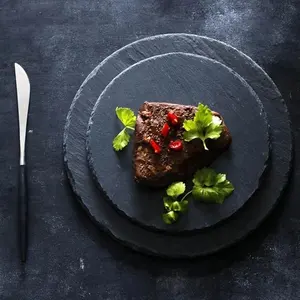 2024 Op Maat Gemaakte Grote Rechthoek Rond Zwart Natuurleisteen Serviesgoed Kaas Serveerblad Steak Dinerbord Met Messenset