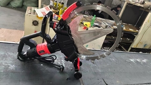 High Frequency Concrete <b>Wall</b> <b>Chaser</b> Brushless Power Ring Saw 299MM Cutting Depth Hand Machine - Product Image 2