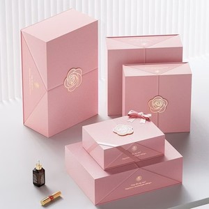 Caja de regalo magnética de doble puerta estilo Ins, con lámina dorada y rosa, caja de embalaje rígida de lujo para regalo de cumpleaños, San Valentín o boda. - Product Image 1