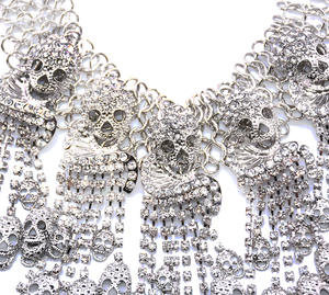 2019 הכי חדש בעבודת יד תכשיטים אפור/לבן/זהב ריינסטון שלד גולגולת תליוני ביב הצהרת עבור נשים קולר שרשראות - Product Image 4