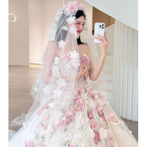 Vestido de <span class=keywords><strong>Novia</strong></span> Moderno sin Tirantes con Cola de Capilla, Talla Grande, Estilo 2025, Largo hasta el Suelo, Color <span class=keywords><strong>Rosa</strong></span> Claro, Encaje Floral, Corte en A - Product Image 4