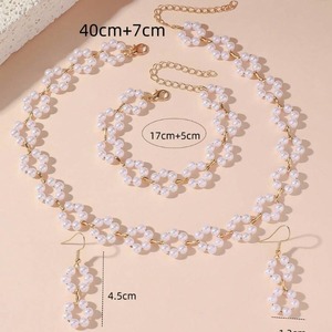 Set perhiasan mutiara mewah: kalung, gelang & anting-anting Trio untuk wanita-elegan minimalis - Product Image 5