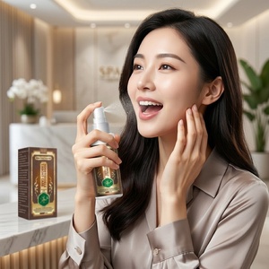 Spray Bucal <span class=keywords><strong>de</strong></span> Madreselva para el Cuidado <span class=keywords><strong>de</strong></span> <span class=keywords><strong>la</strong></span> <span class=keywords><strong>Garganta</strong></span>, Alivio Herbal para <span class=keywords><strong>la</strong></span> <span class=keywords><strong>Garganta</strong></span> Dolorida, Refrescante Instantáneo para el <span class=keywords><strong>Aliento</strong></span>, Sin Alcohol ni Azúcar, Marca Privada OEM - Product Image 1