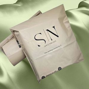 Sobres de Envío de Polietileno Desnudo de Alta Calidad, Tamaño Personalizado, Autosellables, Color Beige, para Envíos Urgentes - Product Image 2