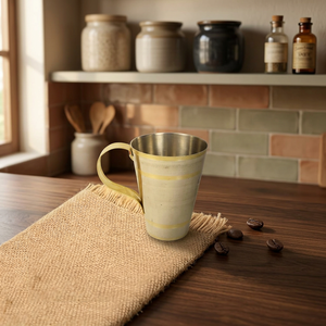 แก้วกาแฟทองเหลืองโบราณจากอินเดียใต้ แบบดั้งเดิม คัมบาคอนัม พร้อมตัวกรอง ใช้ซ้ำได้ ทนทาน ทำจากโลหะ - Product Image 1