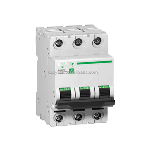 Disjoncteur miniature électrique M9F21340 Multi9 <span class=keywords><strong>C60SP</strong></span>, 3 pôles, 40 A, Type B, 440 V AC, capacité de coupure 15 kA - Product Image 1