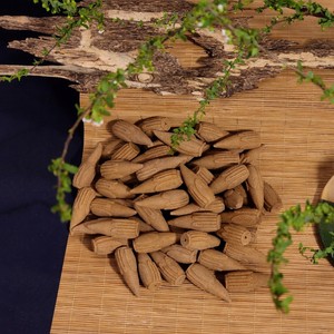 Incienso Natural de Agarwood Personalizado con Aromas de Jengibre, Gleditsia, Canela y Eucalipto, Venta al Por Mayor, Hecho a Mano, Marca Privada, Logotipo Personalizado - Product Image 3