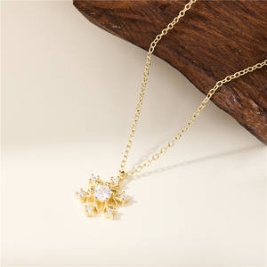 Colgante de copo de nieve personalizable en plata de ley S925 con circonita de corte redondo, versión cobre, plata y oro, regalo de San Valentín para mujer - Product Image 6