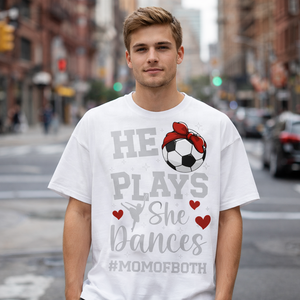 T-shirt da uomo He Plays Soccer Dances Both, maglietta sportiva oversize bianca con grafica, top casual da uomo in 100% cotone - Product Image 1