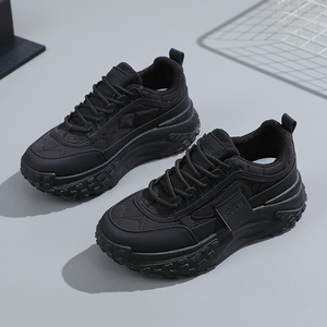 รองเท้าวิ่งดีไซน์หรูคุณภาพสูงประดับเพชร สำหรับผู้ชายและผู้หญิง แบบผูกเชือก แฟชั่นสไตล์เรโทร เดินสบาย รองเท้าลำลอง - Product Image 6