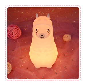 Linda Lámpara Nocturna Portátil con Forma de Llama, LED Recargable, Cambia de Color al Tacto, No Tóxica, Segura para Bebés, Perfecta para Viajes - Product Image 3