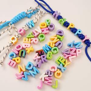 <span class=keywords><strong>Perline</strong></span> Alfabeto in Acrilico Colorato <span class=keywords><strong>con</strong></span> Foro Grande, 26 Pezzi, <span class=keywords><strong>Perline</strong></span> Lisce <span class=keywords><strong>per</strong></span> Bracciali, Collane e Creazione di Gioielli - Product Image 3