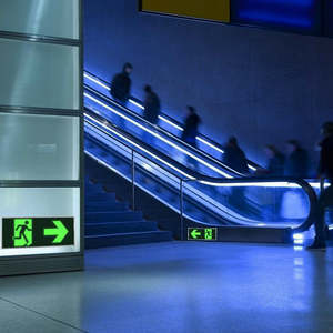 Señal <span class=keywords><strong>de</strong></span> <span class=keywords><strong>Salida</strong></span> <span class=keywords><strong>de</strong></span> <span class=keywords><strong>Emergencia</strong></span> Luminosa en la Oscuridad, Adhesivo <span class=keywords><strong>de</strong></span> Seguridad, Señal <span class=keywords><strong>de</strong></span> Tráfico con Película Reflectante, Advertencia <span class=keywords><strong>Fotoluminiscente</strong></span> - Product Image 6