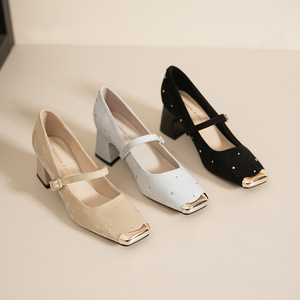 Sandalias de Tacón Cuadrado con Hebilla y Punta Redonda 5688-1, Zapatos Elegantes para Mujer de Color Sólido - Product Image 1