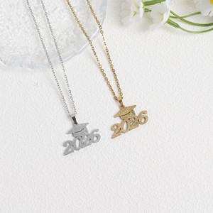 Collana Pendente Commemorativa per la Laurea 2026, Minimalista in Acciaio Inossidabile, con Biglietto, per Studenti <span class=keywords><strong>di</strong></span> Ultimo Anno - Product Image 6