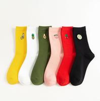 Calcetines Bordados para Mujer, Diseño Lindo de Frutas y Planetas, Calcetines Casuales Minimalistas para Uso Diario, Logotipo en el Cuerpo/Manguito, Venta al Por Mayor Personalizada