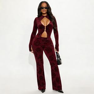 Ensemble deux pièces en <span class=keywords><strong>velours</strong></span> pour <span class=keywords><strong>femme</strong></span>, haut court à manches longues en jacquard rose et <span class=keywords><strong>pantalon</strong></span> évasé assorti, élégant, sexy, pour soirée, tenue de soirée personnalisée - Product Image 1