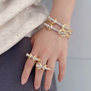 Gioielli di moda a foglia magnetica braccialetto sano Set argento placcato in acciaio inossidabile cristallo oro Cartierred <span class=keywords><strong>bracciale</strong></span> <span class=keywords><strong>donna</strong></span> - Product Image 1