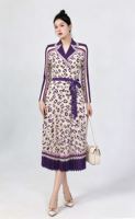 Robe portefeuille élégante pour femme, imprimé léopard color block, manches longues, col à revers, taille nouée, en satin plissé, longueur midi, pour affaires et occasions formelles