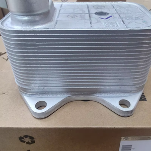 Original EA888 GEN 2 GEN 3 Ölkühler Ölkühler 06 J117021D 06 K117021J für Audi A3 A4 A5 A6 Q5 Q3 Tiguan Magotan Passat - Product Image 2