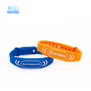 저렴한 가격 다기능 LF HF UHF 칩 장거리 실리콘 <span class=keywords><strong>RFID</strong></span> 팔찌 <span class=keywords><strong>RFID</strong></span> 태그 팔찌 - Product Image 6